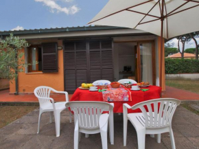 Gorgeous Holiday Home in Giannella near Beach Giannella